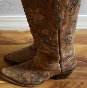Corral Boots Tan leather and turquoise cutout.